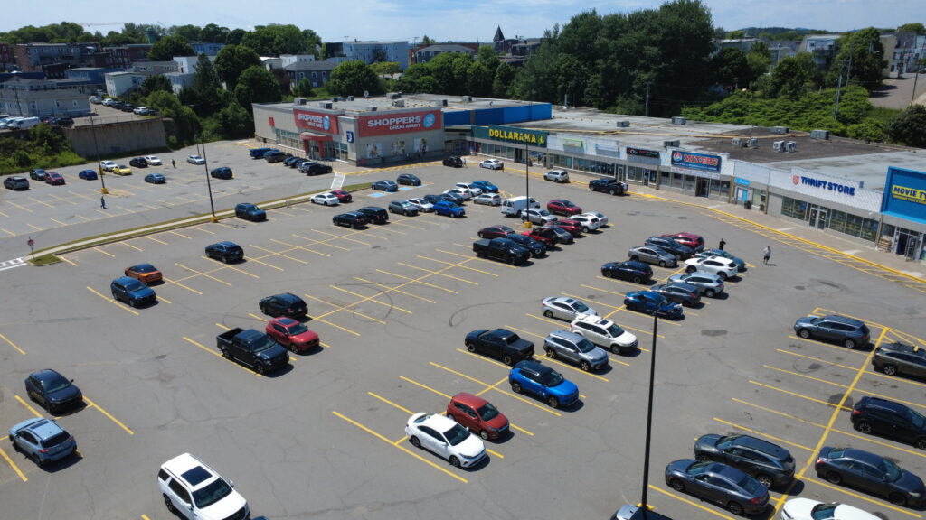 Lansdowne Plaza