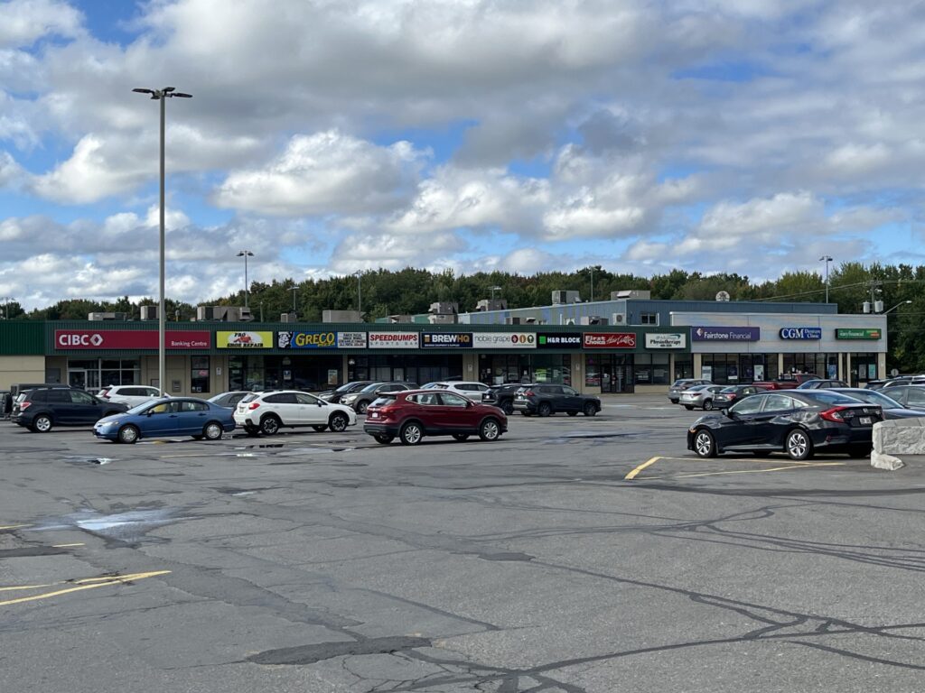 Nashwaaksis Plaza